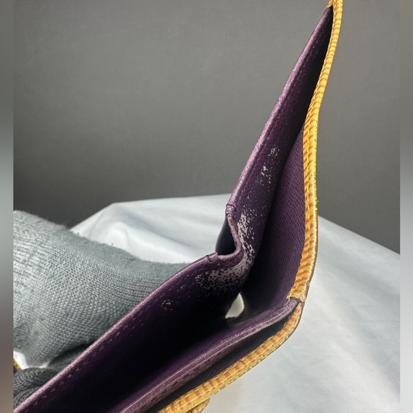 LOUIS VUITTON | Epi Leather Wallet-Coin Purse | Yellow | 4.25” x 4” - Picture 9 of 13